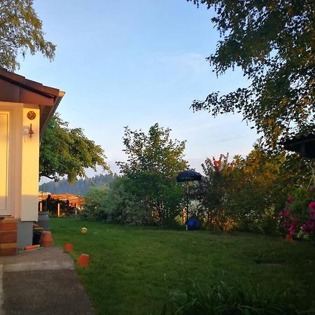 Charmantes Ferienhaeuschen Zwischen Muenchen Und Augsburg Ried  エクステリア 写真