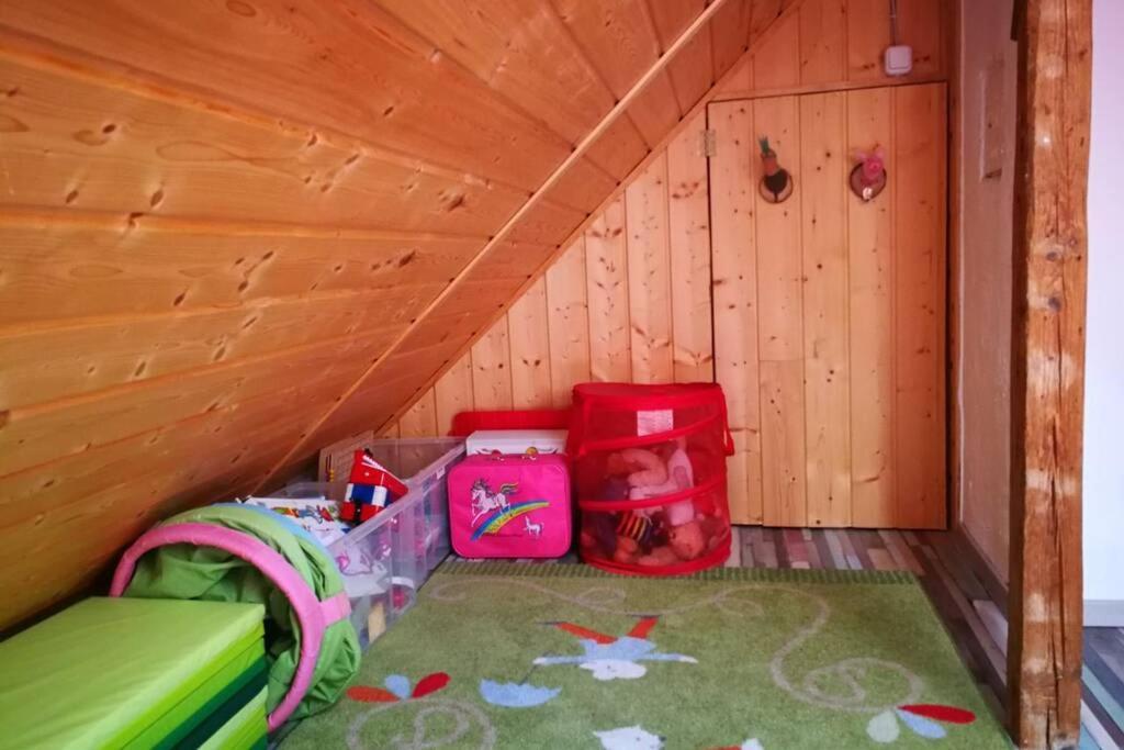 Charmantes Ferienhaeuschen Zwischen Muenchen Und Augsburg Ried  エクステリア 写真